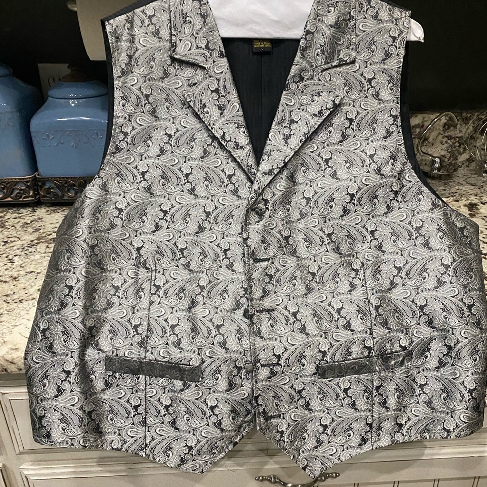 Scully Silver Paisley Vest